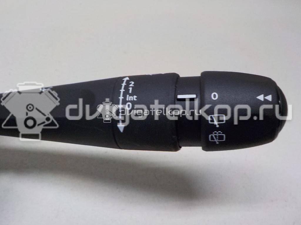 Фото Переключатель подрулевой в сборе  98030390ZD для Peugeot 2008 / 208 {forloop.counter}}