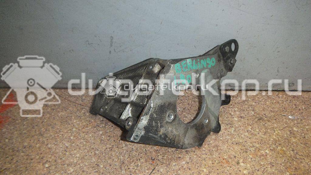 Фото Кронштейн ТНВД для двигателя WJY (DW8B) для Citroen Berlingo / Jumpy 69-70 л.с 8V 1.9 л Дизельное топливо 192640 {forloop.counter}}