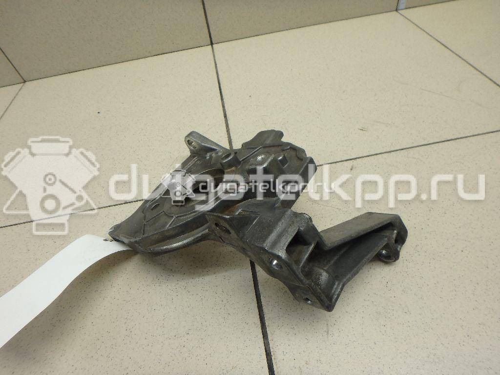 Фото Кронштейн ТНВД для двигателя 9HZ (DV6TED4) для Citroen Berlingo / C3 / C2 Jm / C5 109 л.с 16V 1.6 л Дизельное топливо 192665 {forloop.counter}}