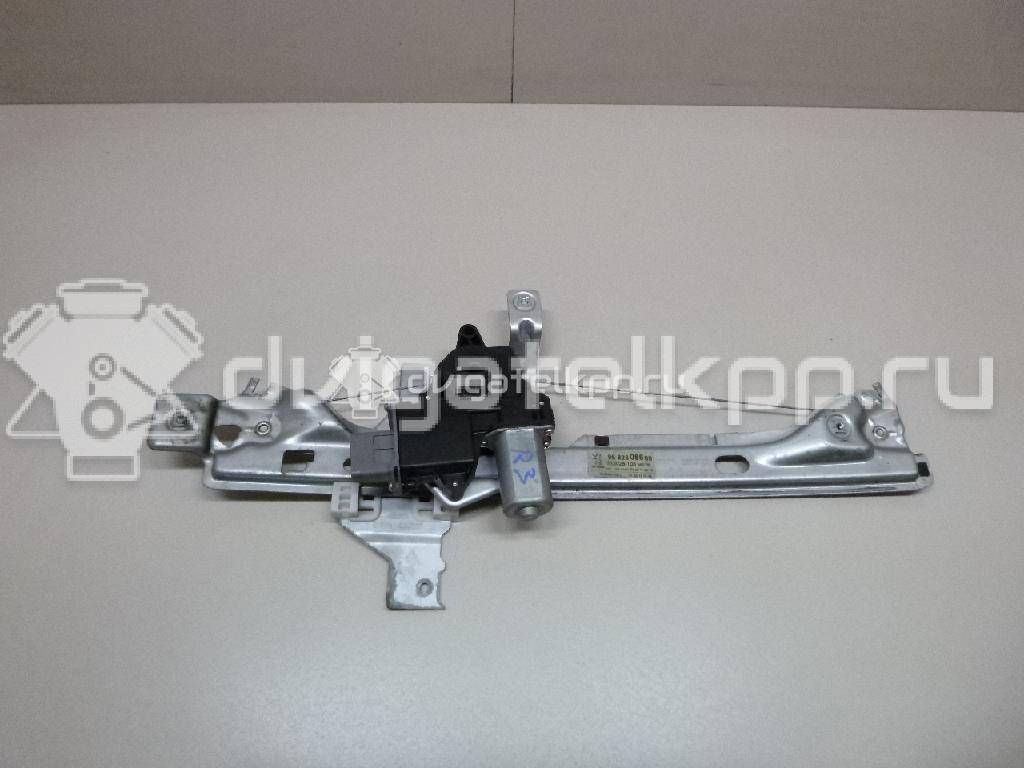 Фото Стеклоподъемник электр. задний правый  9224F6 для Peugeot 5008 / 3008 {forloop.counter}}