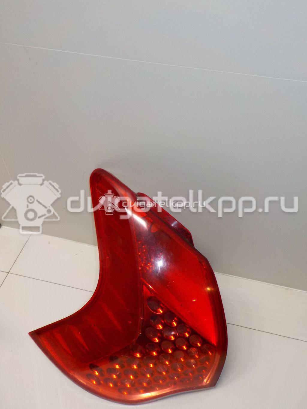 Фото Фонарь задний наружный правый  6351HC для Peugeot 3008 {forloop.counter}}