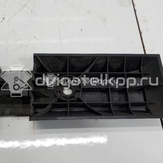 Фото Крепеж брызговика  20721840 для renault TRUCK Magnum