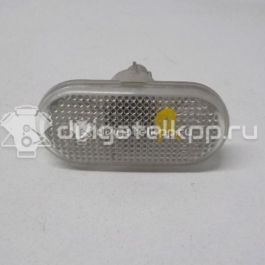 Фото Повторитель на крыло белый  8200257684 для Renault Megane / Trafic / Master / Clio / 19