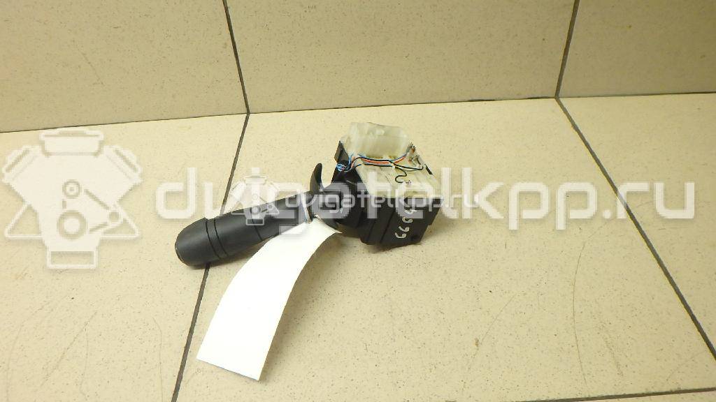 Фото Переключатель стеклоочистителей  8201168016 для Renault Trafic / Captur J5 / Clio {forloop.counter}}