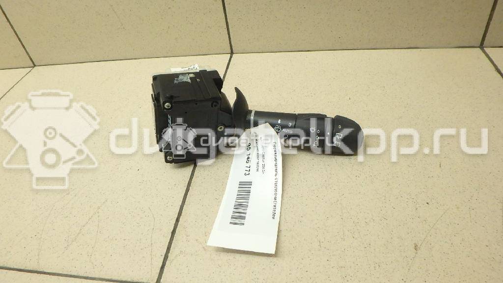 Фото Переключатель стеклоочистителей  8201168016 для Renault Trafic / Captur J5 / Clio {forloop.counter}}