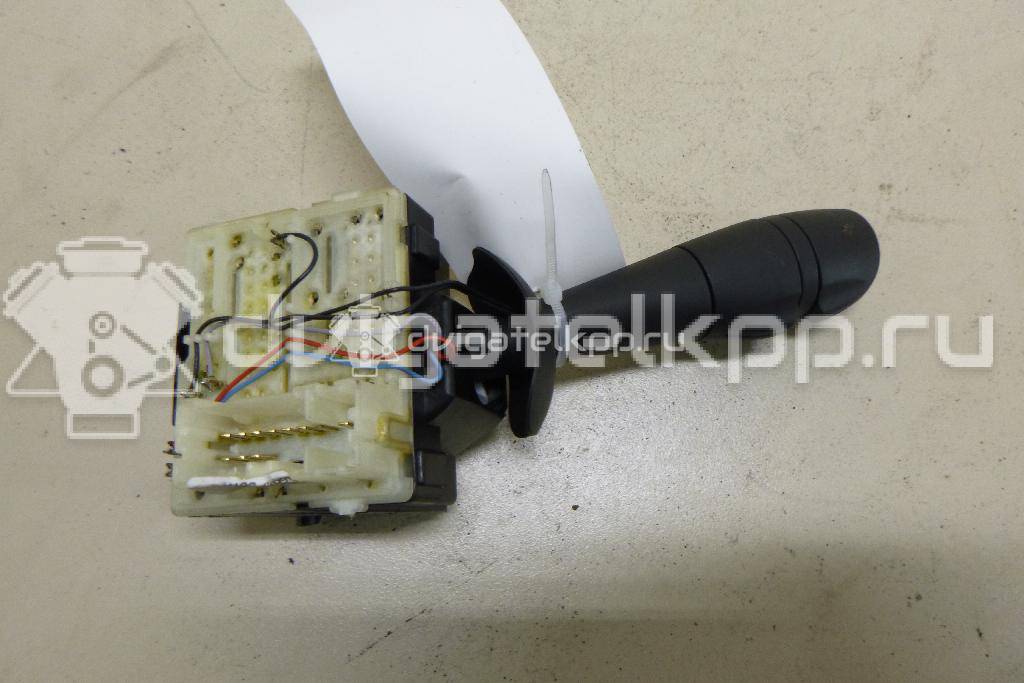 Фото Переключатель стеклоочистителей  8201168016 для Renault Trafic / Captur J5 / Clio {forloop.counter}}