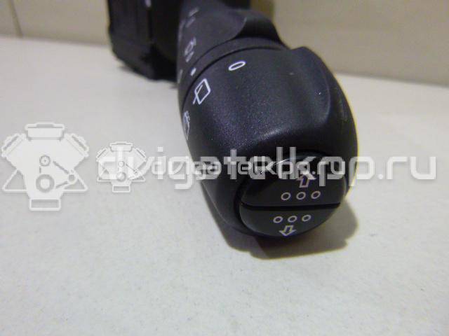 Фото Переключатель стеклоочистителей  8201168016 для Renault Trafic / Captur J5 / Clio {forloop.counter}}