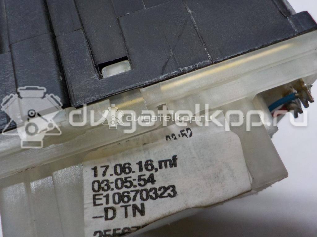 Фото Переключатель стеклоочистителей  8201168016 для Renault Trafic / Captur J5 / Clio {forloop.counter}}