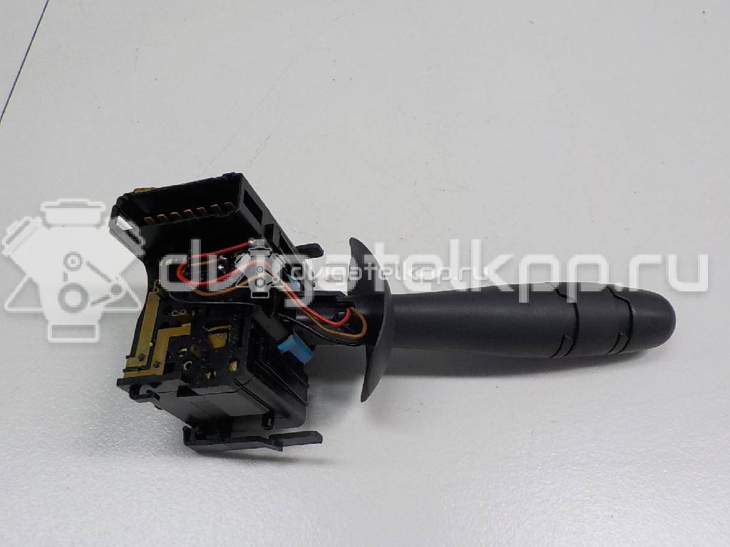 Фото Переключатель поворотов подрулевой  7701059356 для Renault Trafic / Laguna / Vel Satis Bj0 / Espace {forloop.counter}}