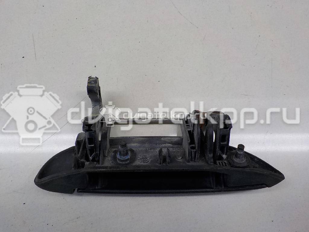 Фото Ручка двери наружная левая  7700433075 для Renault Clio / Scénic / Megane {forloop.counter}}