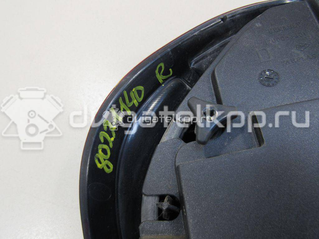 Фото Фонарь задний правый  8200403982 для Renault Clio / Thalia 2 {forloop.counter}}