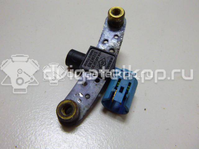 Фото Датчик положения коленвала  8200647556 для Renault Safrane B54 / Thalia 2 / Megane / Clio / Laguna {forloop.counter}}