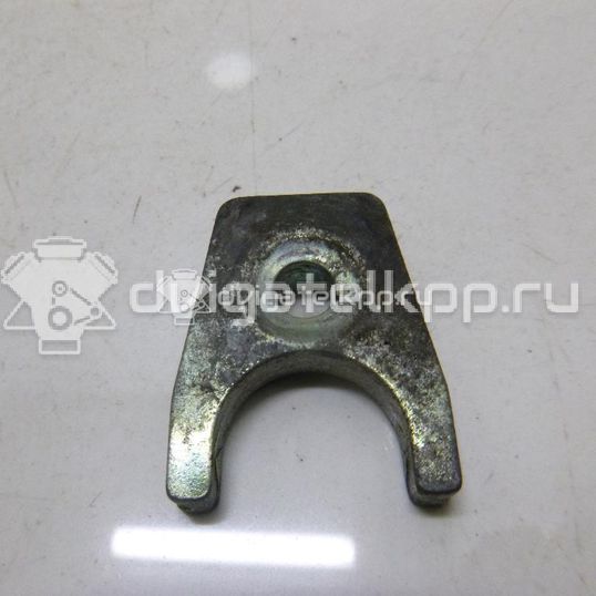 Фото Кронштейн форсунки для двигателя 6G74 (DOHC 24V) для Mitsubishi Proudia Dignity S4 A, S3 A / Pajero 184-260 л.с 24V 3.5 л бензин MR988381