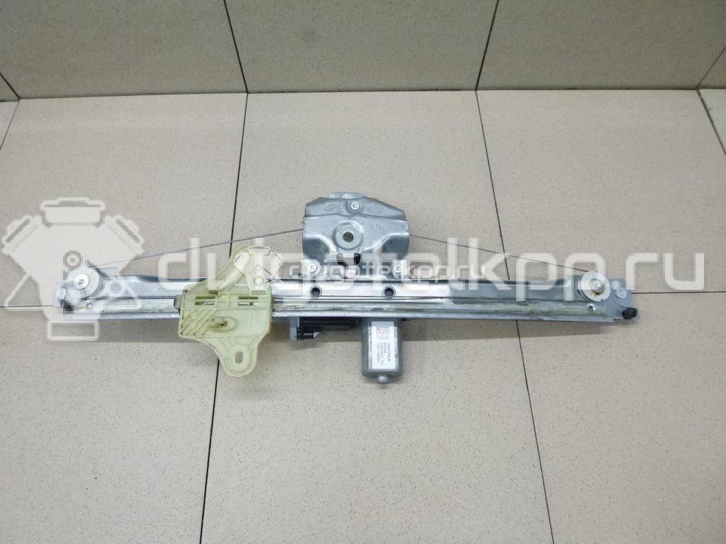 Фото Стеклоподъемник электр. передний левый  807019225R для Renault Captur J5 {forloop.counter}}