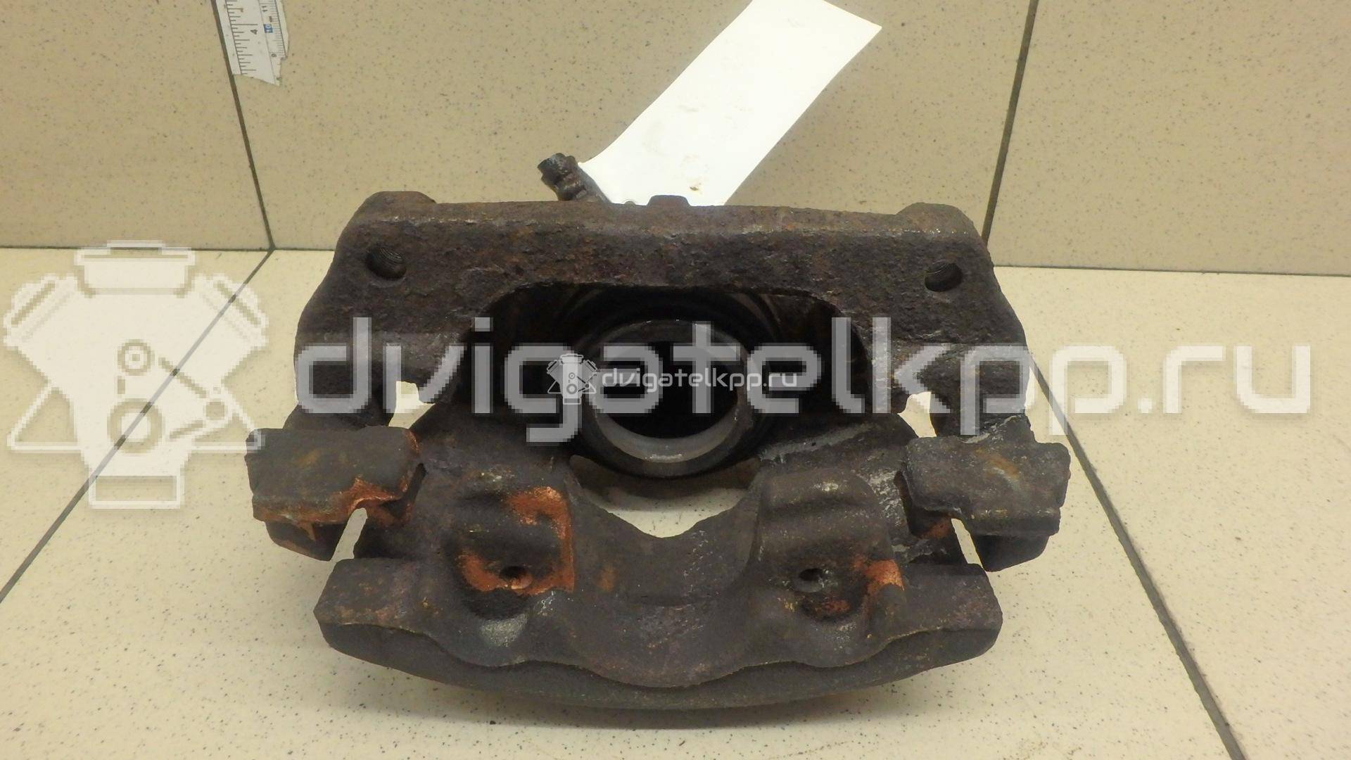 Фото Суппорт тормозной передний левый  410111495R для Renault Megane / Scénic / Grand / Captur J5 / Fluence L30 {forloop.counter}}