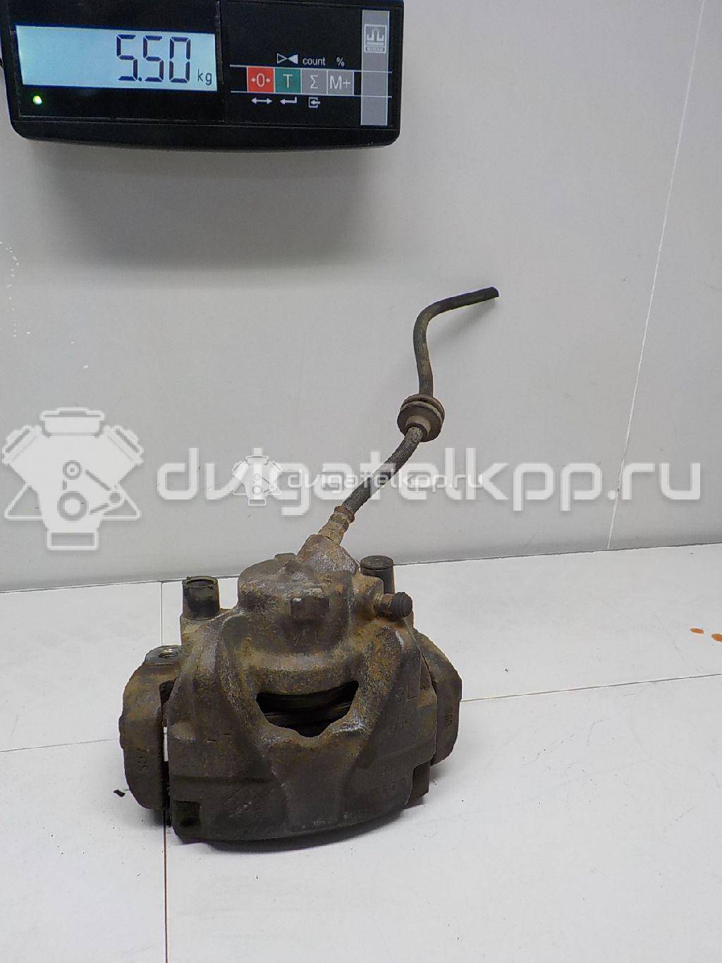 Фото Суппорт тормозной передний левый  410111495R для Renault Megane / Scénic / Grand / Captur J5 / Fluence L30 {forloop.counter}}