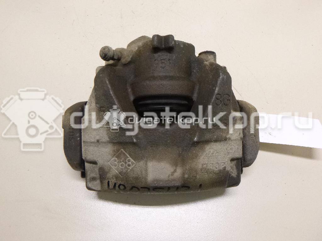 Фото Суппорт тормозной передний правый  410018218R для Renault Megane / Scénic / Grand / Captur J5 / Fluence L30 {forloop.counter}}