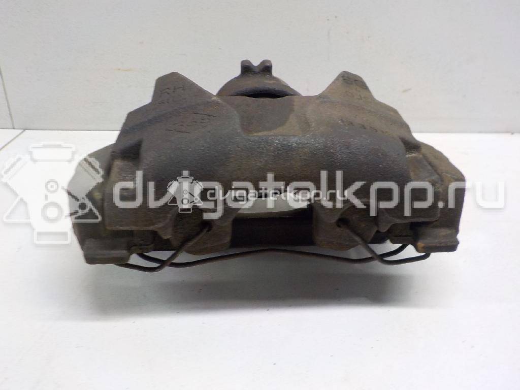 Фото Суппорт тормозной передний правый  410018218R для Renault Megane / Scénic / Grand / Captur J5 / Fluence L30 {forloop.counter}}
