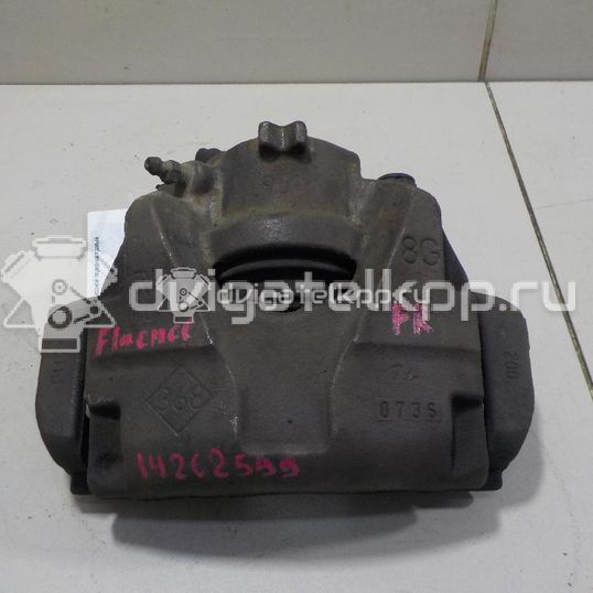 Фото Суппорт тормозной передний правый  410018218R для Renault Megane / Scénic / Grand / Captur J5 / Fluence L30