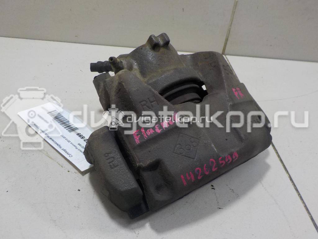 Фото Суппорт тормозной передний правый  410018218R для Renault Megane / Scénic / Grand / Captur J5 / Fluence L30 {forloop.counter}}