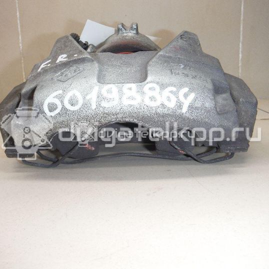 Фото Суппорт тормозной передний правый  410018218R для Renault Megane / Scénic / Grand / Captur J5 / Fluence L30
