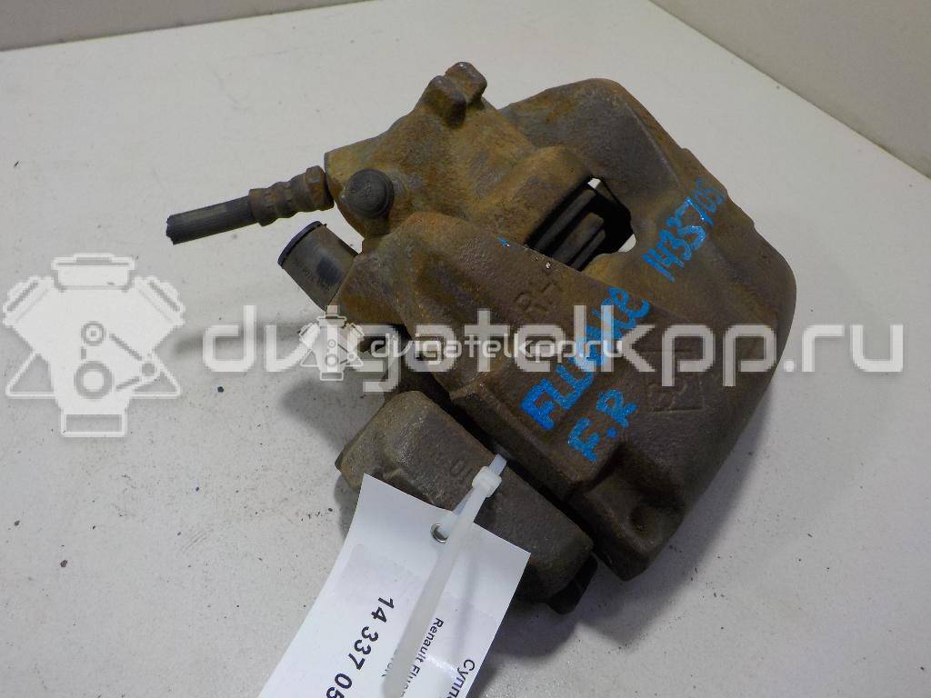Фото Суппорт тормозной передний правый  410018218R для Renault Megane / Scénic / Grand / Captur J5 / Fluence L30 {forloop.counter}}