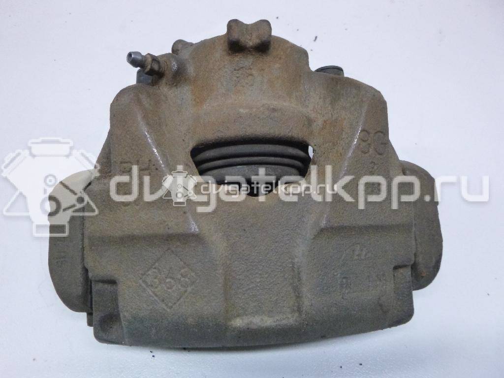 Фото Суппорт тормозной передний правый  410018218R для Renault Megane / Scénic / Grand / Captur J5 / Fluence L30 {forloop.counter}}