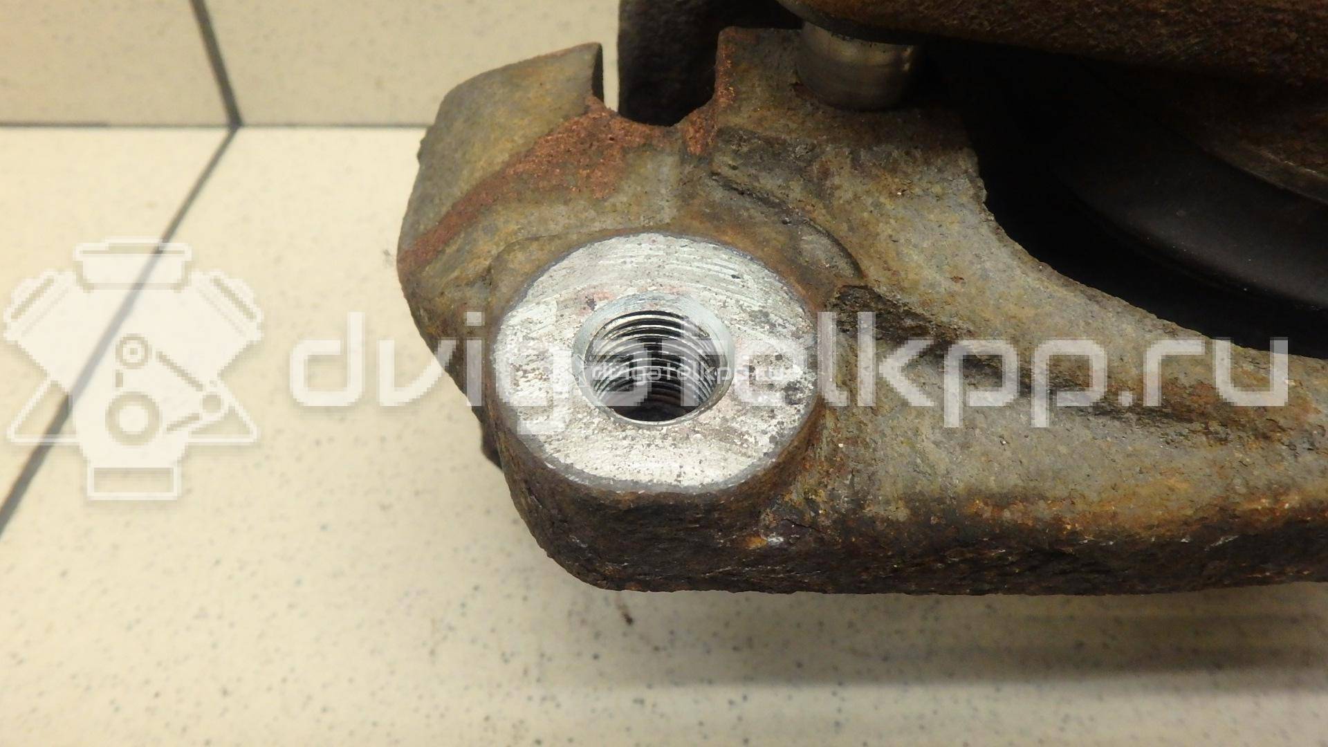 Фото Суппорт тормозной передний правый  410018218R для Renault Megane / Scénic / Grand / Captur J5 / Fluence L30 {forloop.counter}}