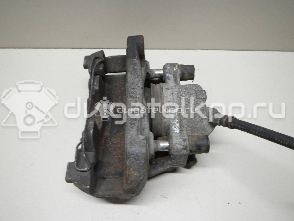 Фото Суппорт тормозной передний правый  410018218R для Renault Megane / Scénic / Grand / Captur J5 / Fluence L30 {forloop.counter}}