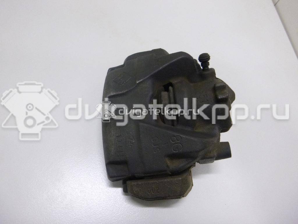 Фото Суппорт тормозной передний правый  410018218R для Renault Megane / Scénic / Grand / Captur J5 / Fluence L30 {forloop.counter}}