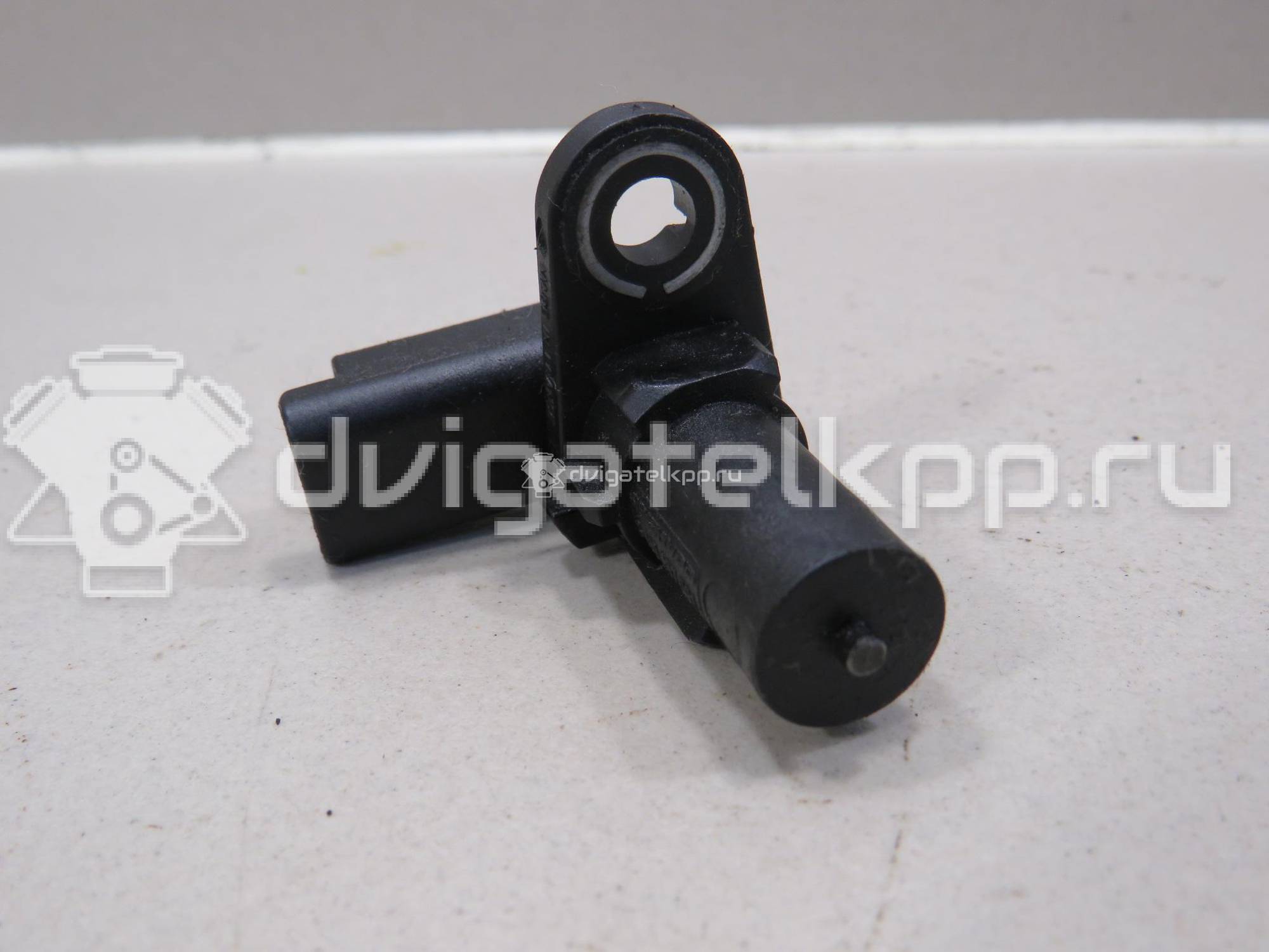 Фото Датчик положения коленвала  8200513668 для Renault Vel Satis Bj0 / Megane / Trafic / Clio / Laguna {forloop.counter}}