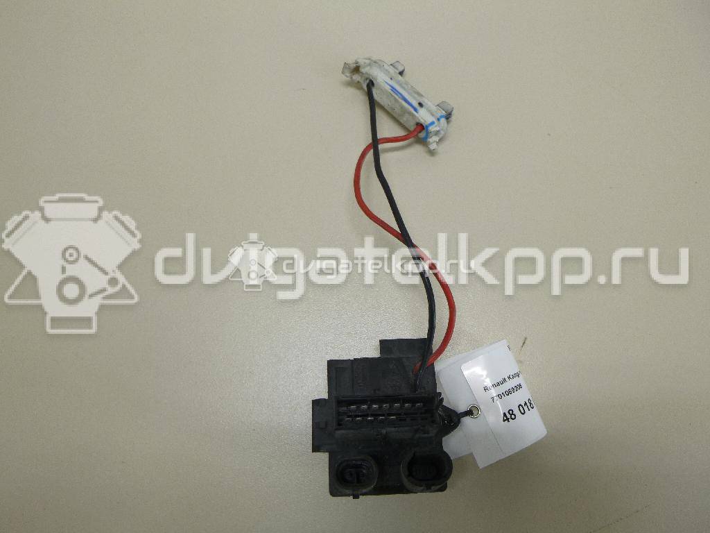 Фото Резистор отопителя  7701059206 для Renault Clio / Kangoo 1 {forloop.counter}}