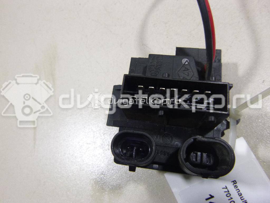Фото Резистор отопителя  7701059206 для Renault Clio / Kangoo 1 {forloop.counter}}