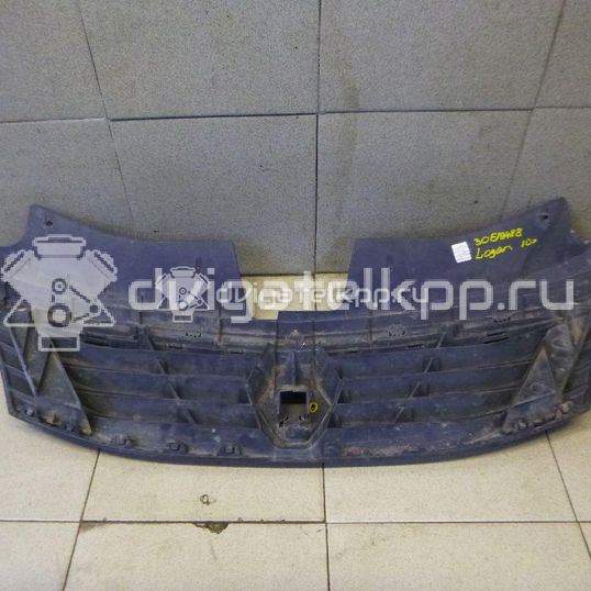 Фото Решетка радиатора  8200752748 для Renault Logan