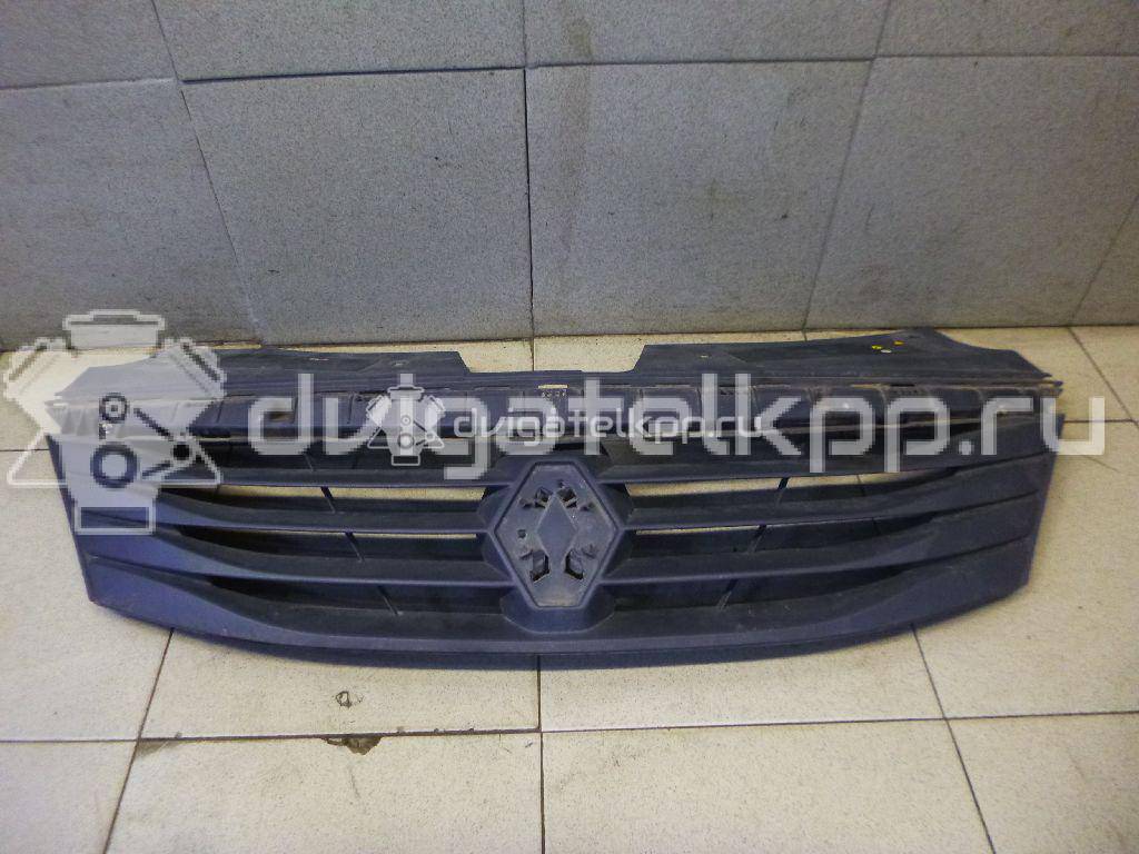 Фото Решетка радиатора  8200752748 для Renault Logan {forloop.counter}}