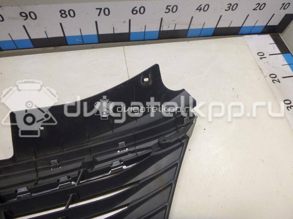 Фото Решетка радиатора  8200752748 для Renault Logan {forloop.counter}}