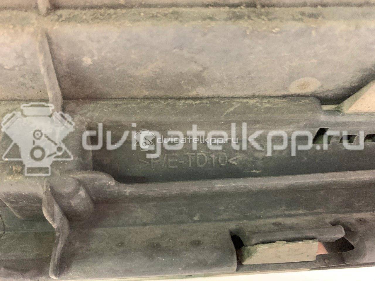 Фото Решетка радиатора  8200752748 для Renault Logan {forloop.counter}}