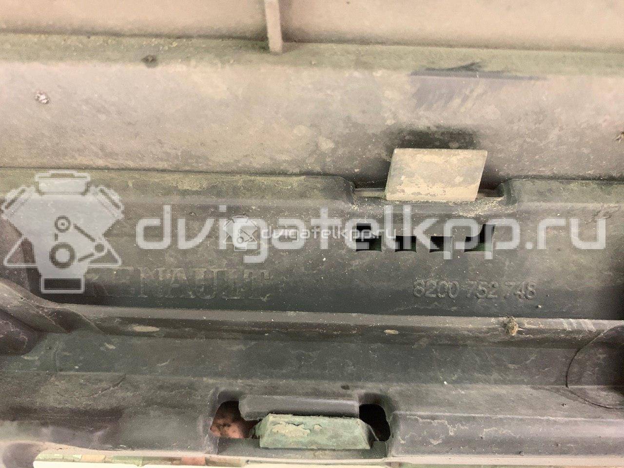 Фото Решетка радиатора  8200752748 для Renault Logan {forloop.counter}}