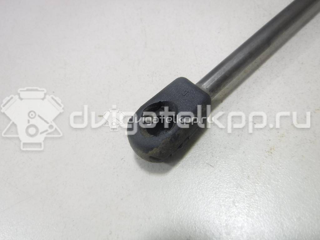 Фото Амортизатор двери багажника  8200735264 для Renault Sandero Stepway / Logan {forloop.counter}}