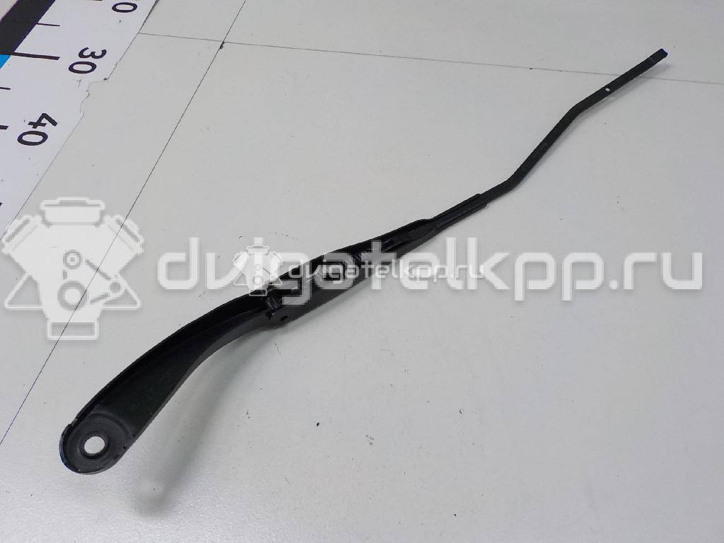 Фото Поводок стеклоочистителя передний левый  288817528R для Renault Koleos / Clio / 19 / Laguna / Kangoo 1 {forloop.counter}}