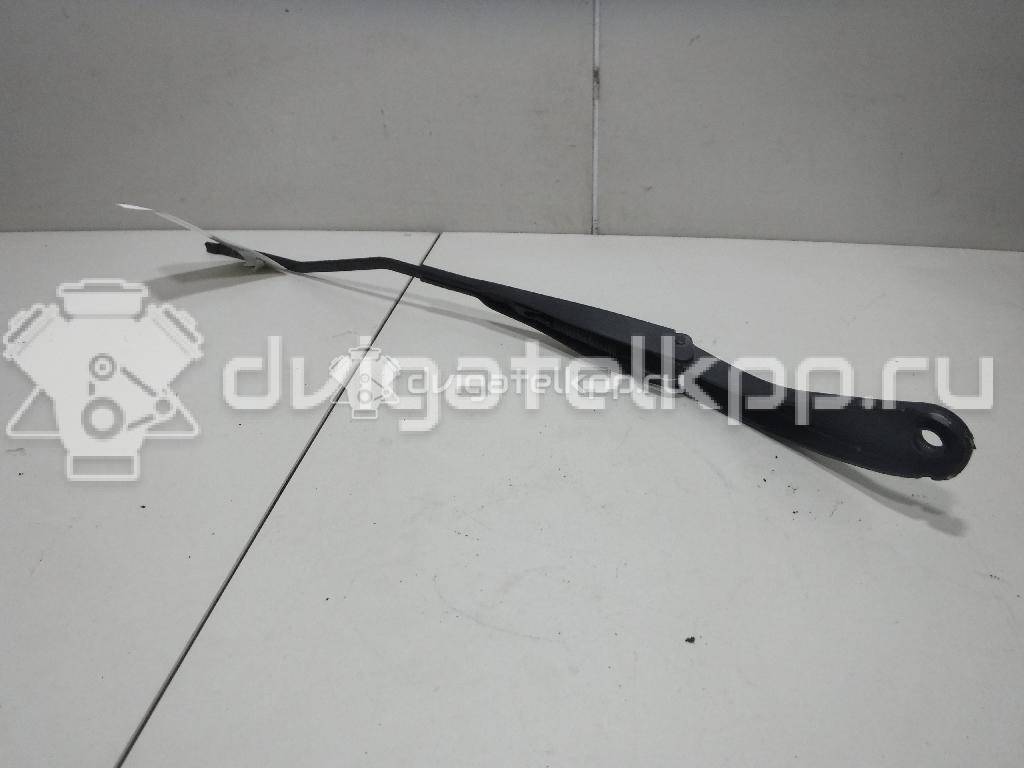 Фото Поводок стеклоочистителя передний левый  288817528R для Renault Koleos / Clio / 19 / Laguna / Kangoo 1 {forloop.counter}}