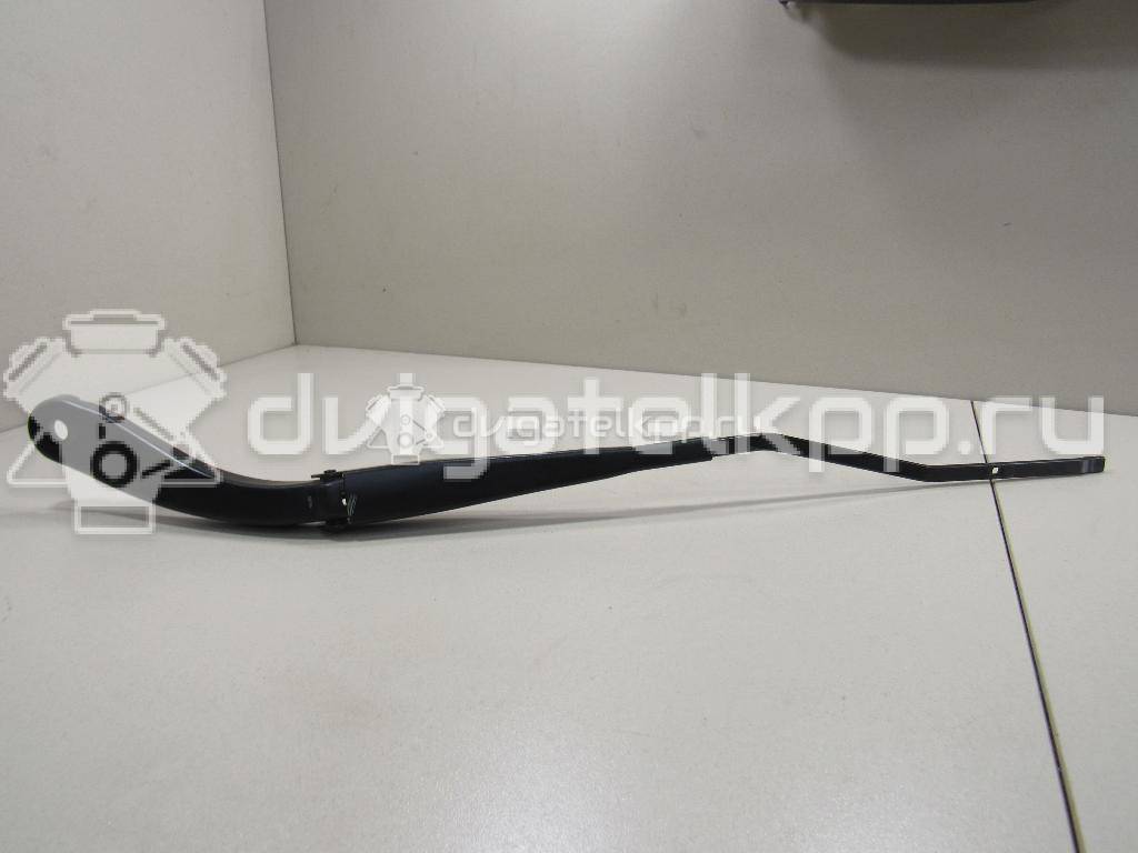 Фото Поводок стеклоочистителя передний левый  288817528R для Renault Koleos / Clio / 19 / Laguna / Kangoo 1 {forloop.counter}}