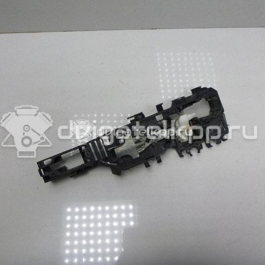 Фото Кронштейн ручки  8200028464 для Renault Scénic