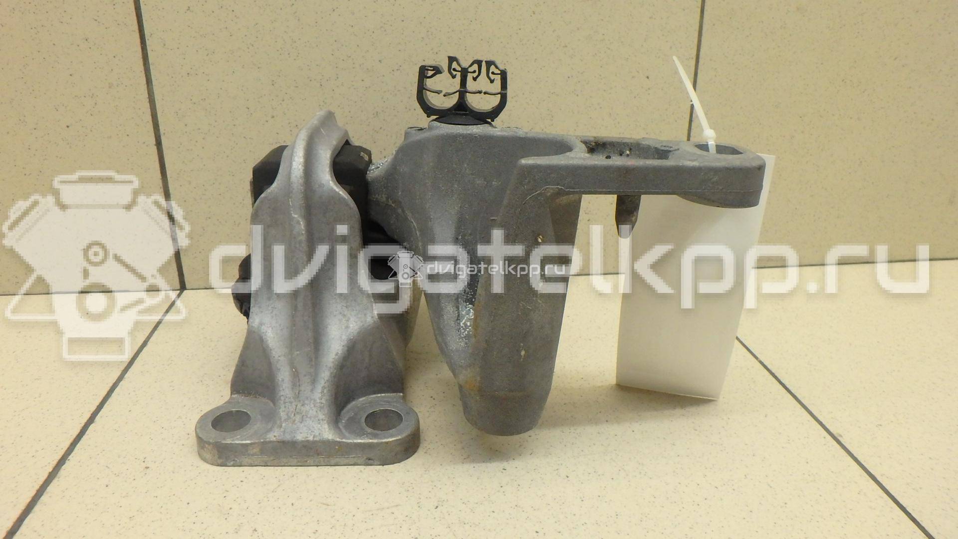 Фото Опора двигателя правая  112100014R для Renault Grand / Scénic / Fluence L30 / Megane {forloop.counter}}