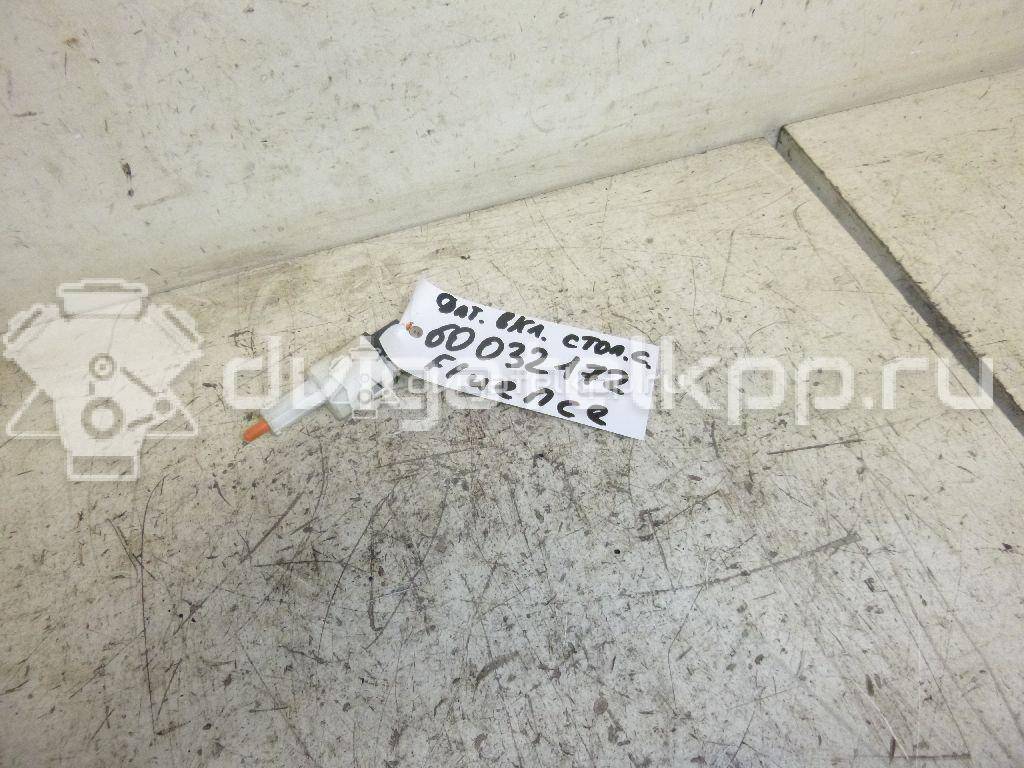Фото Датчик включения стопсигнала  253200005R для Renault Grand / Scénic / Fluence L30 / Megane {forloop.counter}}