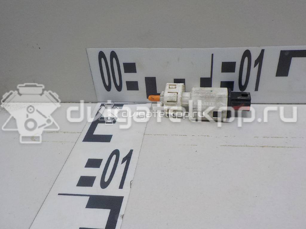 Фото Датчик включения стопсигнала  253200005R для Renault Grand / Scénic / Fluence L30 / Megane {forloop.counter}}