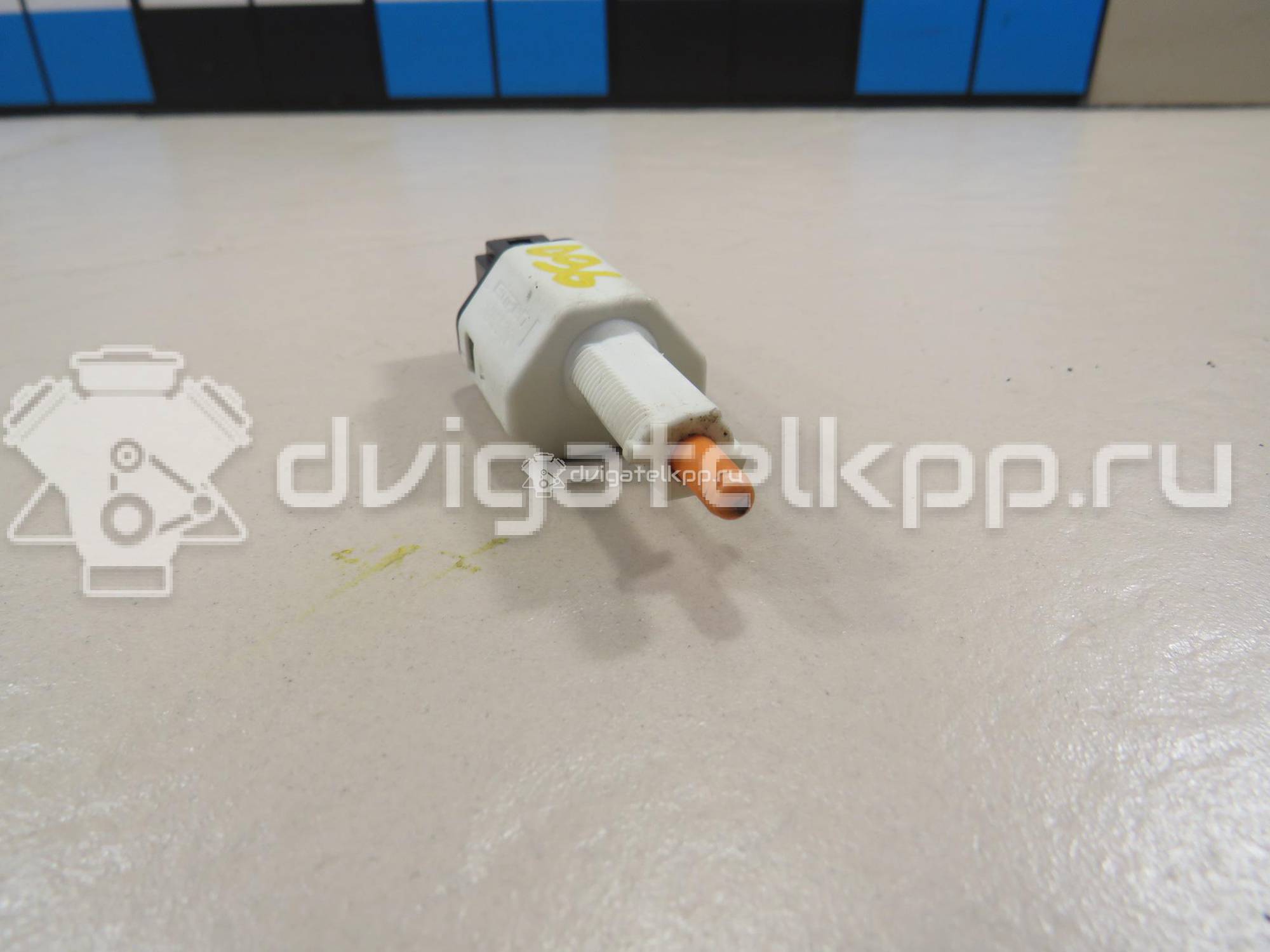 Фото Датчик включения стопсигнала  253209243R для Renault Grand / Scénic / Fluence L30 / Megane {forloop.counter}}