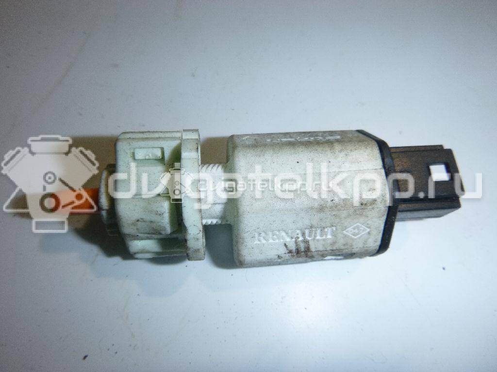 Фото Датчик включения стопсигнала  253209243R для Renault Grand / Scénic / Fluence L30 / Megane {forloop.counter}}
