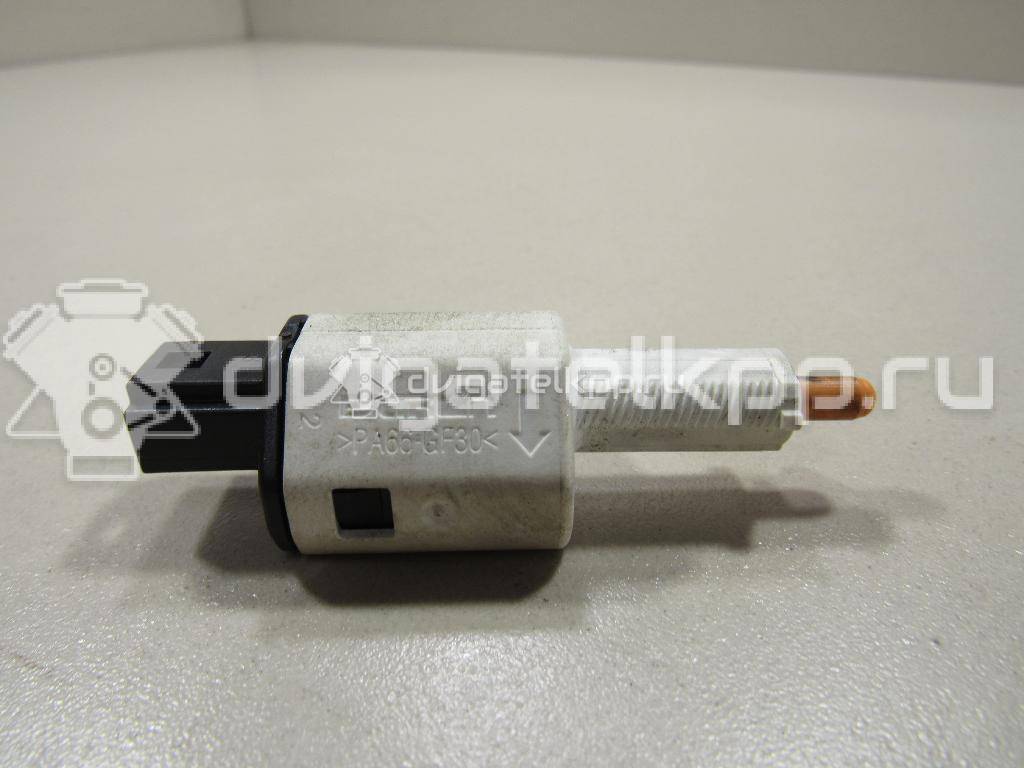 Фото Датчик включения стопсигнала  253209243R для Renault Grand / Scénic / Fluence L30 / Megane {forloop.counter}}