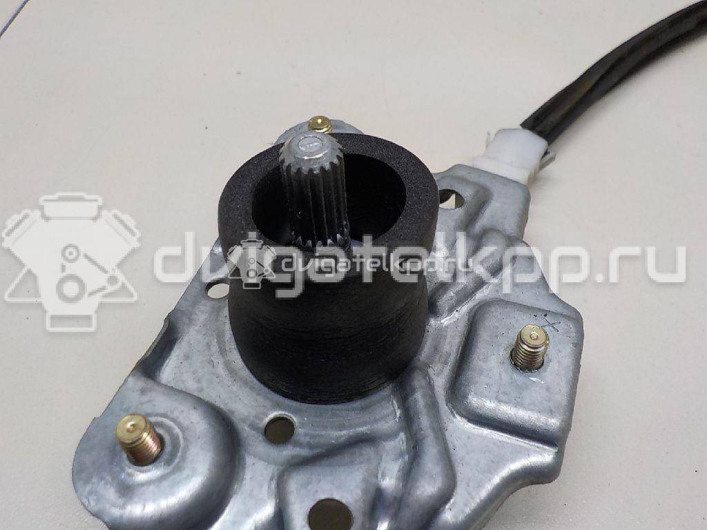 Фото Стеклоподъемник механ. задний правый  7700838595 для Renault Scénic / Megane {forloop.counter}}
